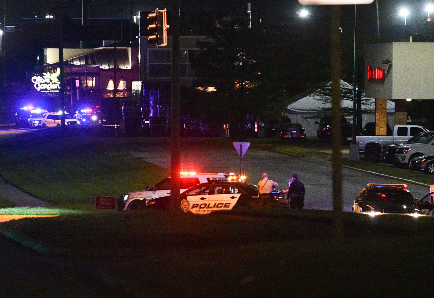 053120-qc-nws-unrest-012
